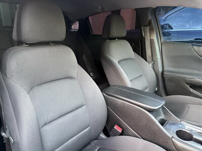 2017 Chevrolet Malibu LT   - Photo 6 - Long Beach, CA 90807