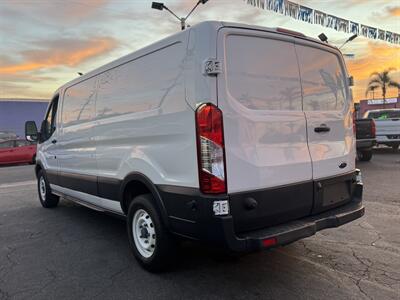 2017 Ford Transit 250 Refrigerated   - Photo 26 - Inglewood, CA 90304