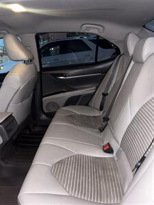 2018 Toyota Camry SE   - Photo 19 - Long Beach, CA 90807