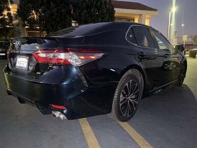 2018 Toyota Camry SE   - Photo 6 - Long Beach, CA 90807