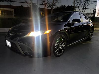 2018 Toyota Camry SE   - Photo 2 - Long Beach, CA 90807