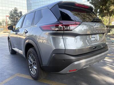 2023 Nissan Rogue S   - Photo 4 - Long Beach, CA 90807