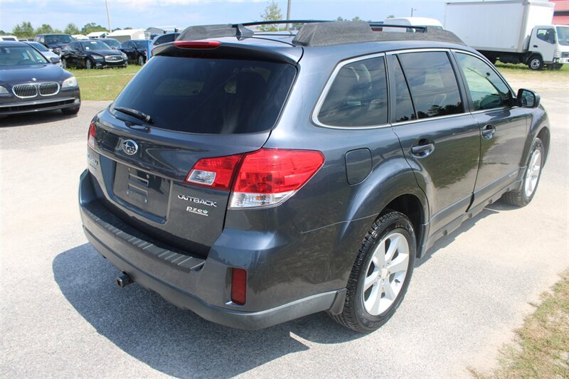 2014 Subaru Outback 2.5i Premium photo 7