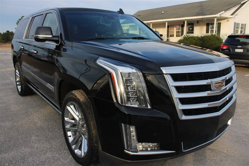 2016 Cadillac Escalade ESV Premium photo 7