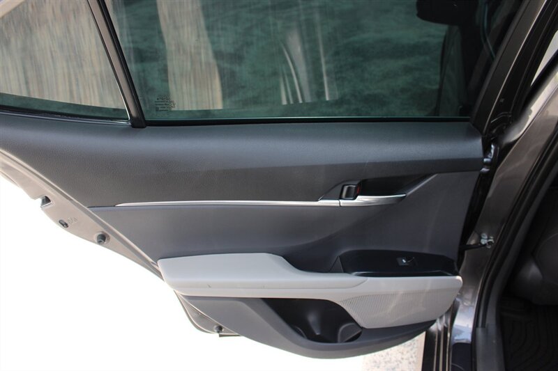 2020 Toyota Camry LE - Photo 9 - Lugoff, SC 29078