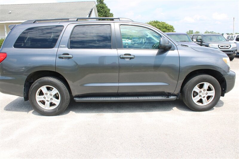 2011 Toyota Sequoia SR5 - Photo 6 - Lugoff, SC 29078