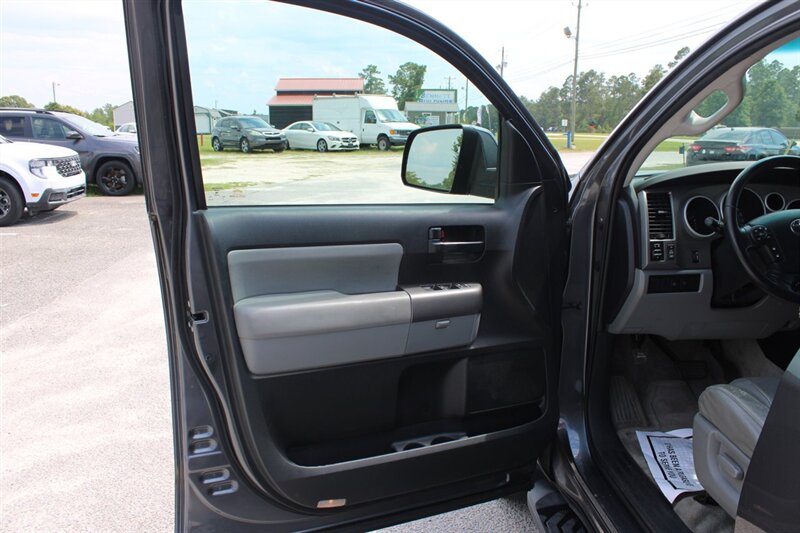 2011 Toyota Sequoia SR5 - Photo 9 - Lugoff, SC 29078