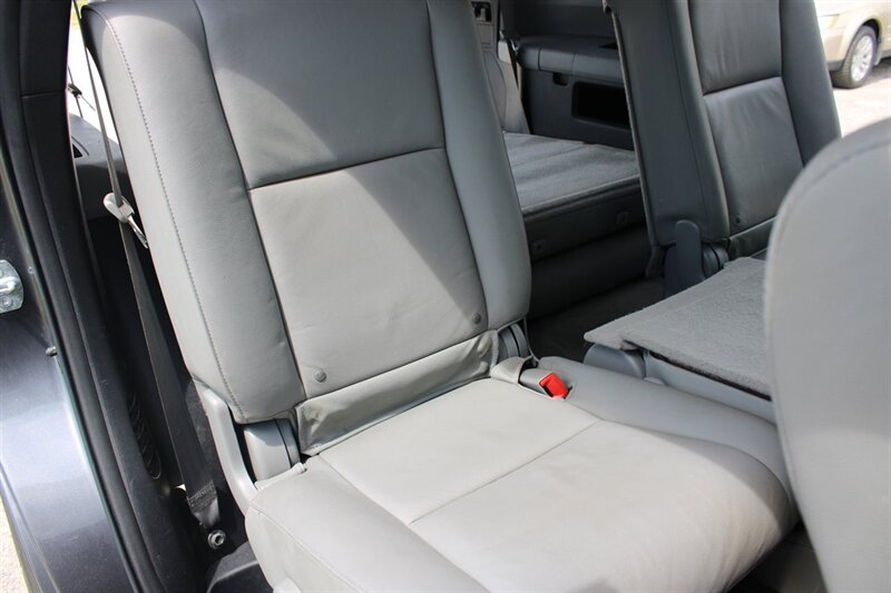 2011 Toyota Sequoia SR5 - Photo 17 - Lugoff, SC 29078