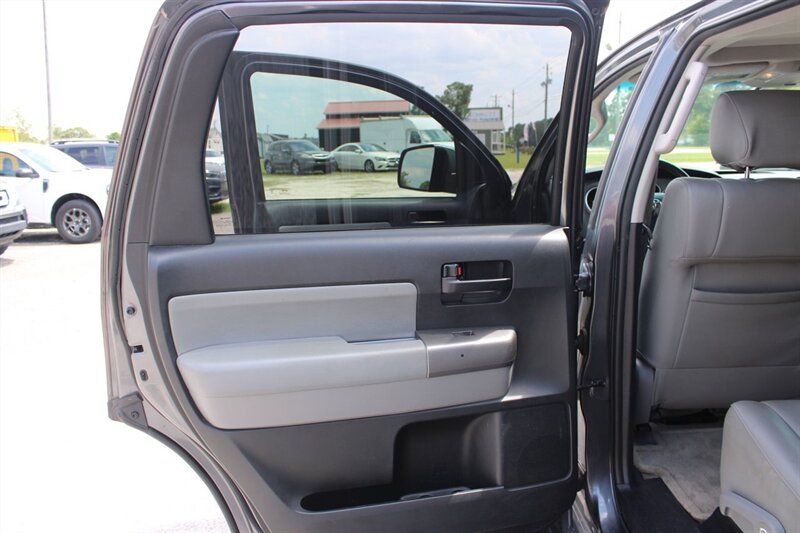 2011 Toyota Sequoia SR5 - Photo 10 - Lugoff, SC 29078