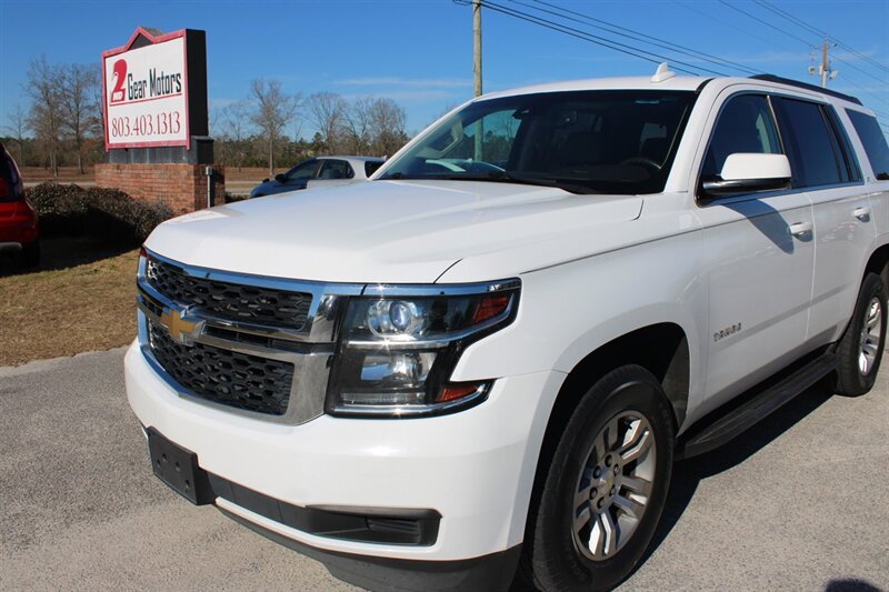 2017 Chevrolet Tahoe LT photo 1