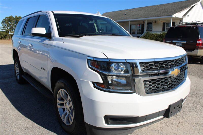 2017 Chevrolet Tahoe LT photo 7