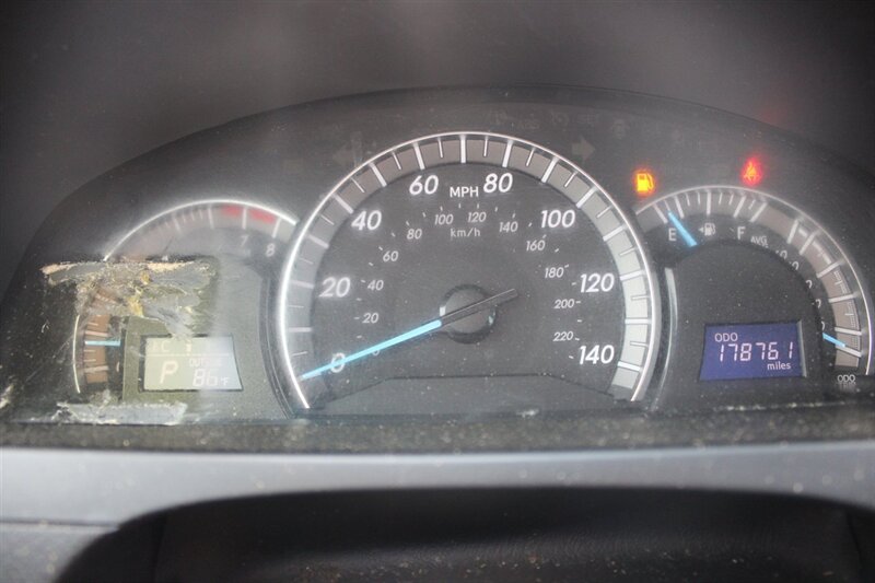 2014 Toyota Camry SE - Photo 20 - Lugoff, SC 29078