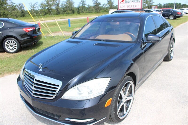 2010 Mercedes-Benz S-Class S550 photo 1