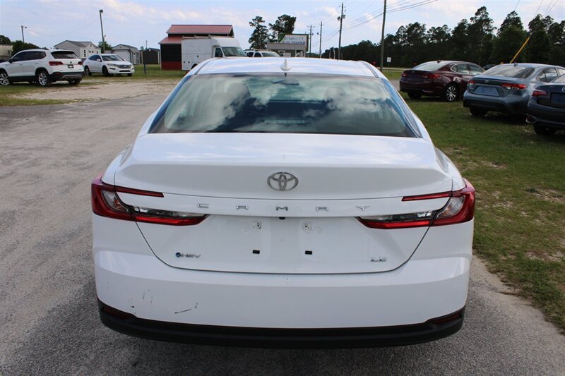 2025 Toyota Camry LE - Photo 6 - Lugoff, SC 29078