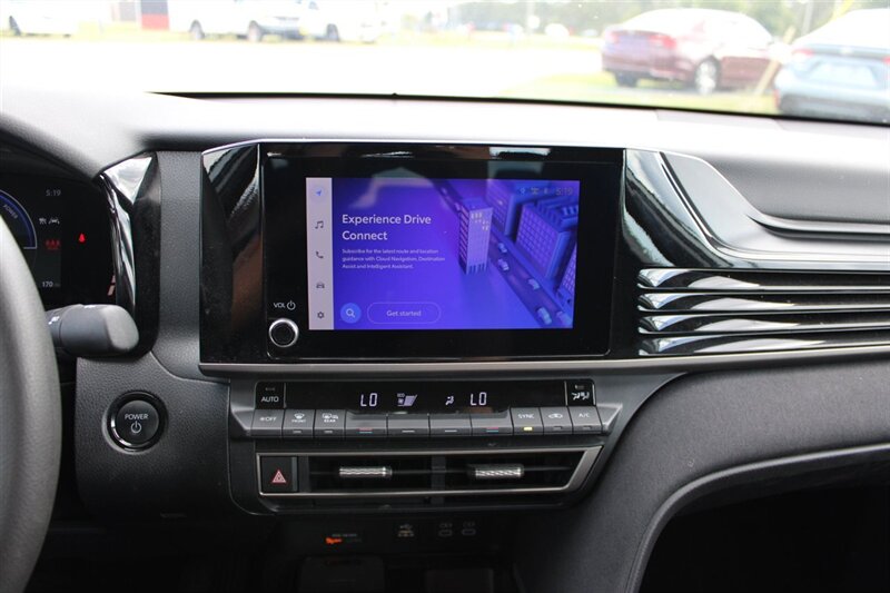 2025 Toyota Camry LE - Photo 18 - Lugoff, SC 29078