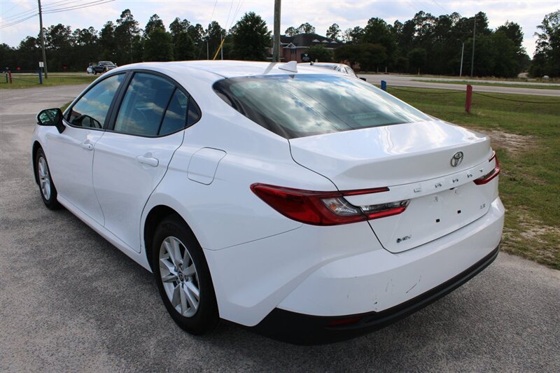 2025 Toyota Camry LE - Photo 7 - Lugoff, SC 29078