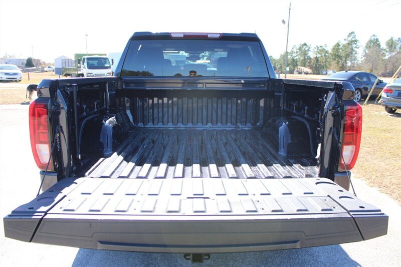 2022 GMC Sierra 1500 Elevation Standard - Photo 22 - Lugoff, SC 29078
