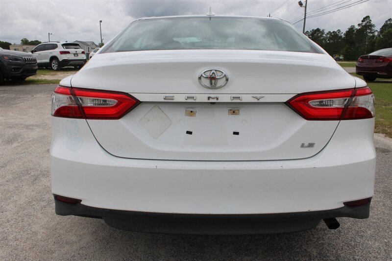 2019 Toyota Camry LE - Photo 6 - Lugoff, SC 29078