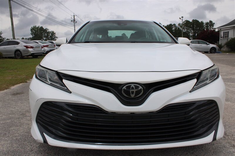 2019 Toyota Camry LE - Photo 2 - Lugoff, SC 29078