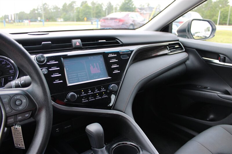 2019 Toyota Camry LE - Photo 23 - Lugoff, SC 29078