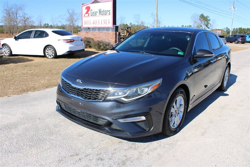 2019 Kia Optima LX's photo