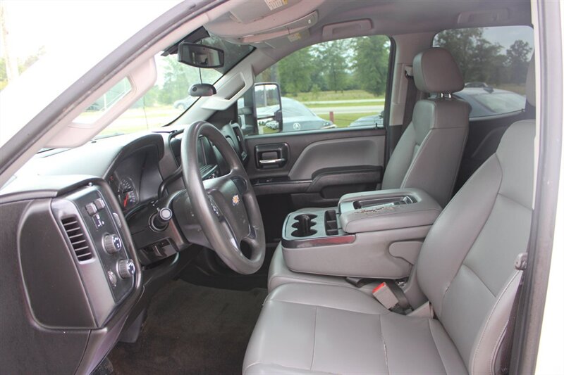 2018 Chevrolet Silverado 2500 Work Truck - Photo 10 - Lugoff, SC 29078
