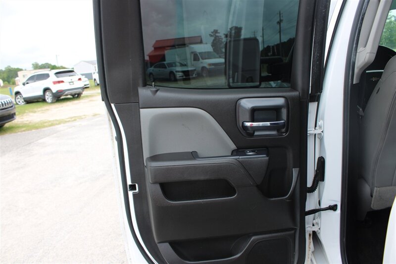 2018 Chevrolet Silverado 2500 Work Truck - Photo 11 - Lugoff, SC 29078