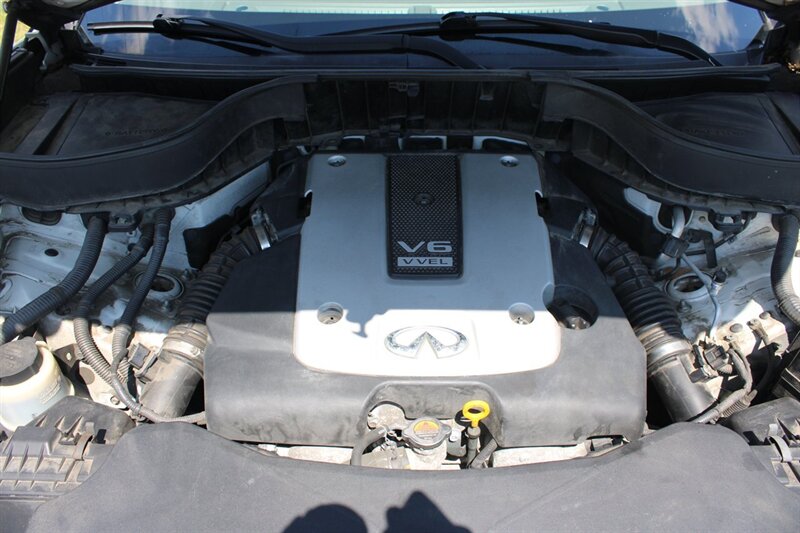 2014 INFINITI QX70 - Photo 21 - Lugoff, SC 29078