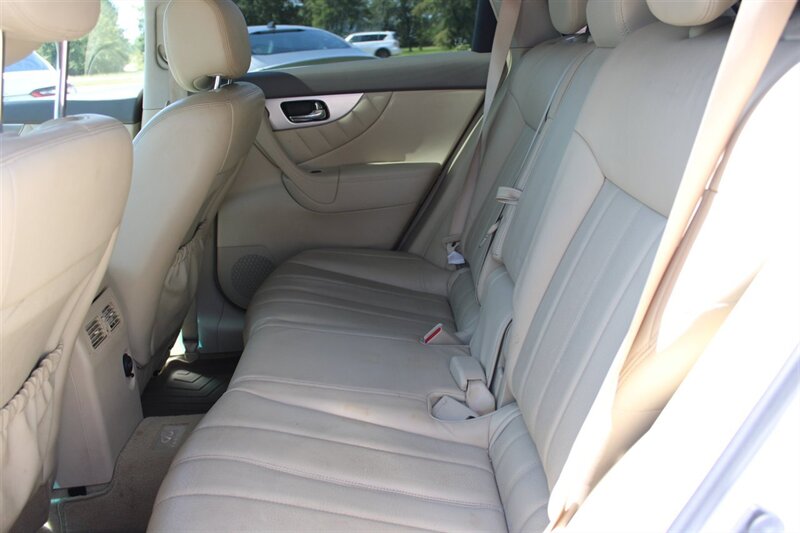 2014 INFINITI QX70 - Photo 11 - Lugoff, SC 29078