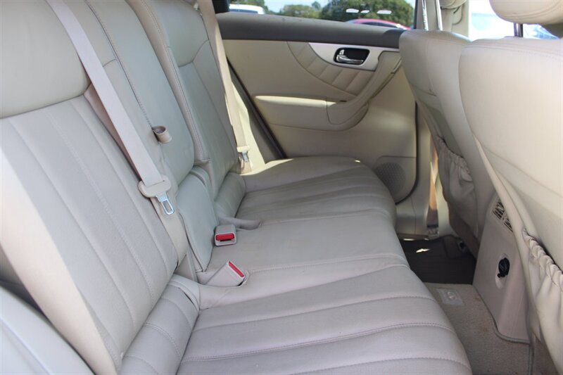 2014 INFINITI QX70 - Photo 15 - Lugoff, SC 29078