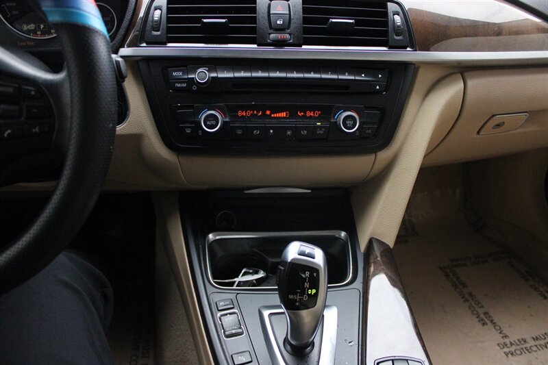 2015 BMW 328i - Photo 19 - Lugoff, SC 29078