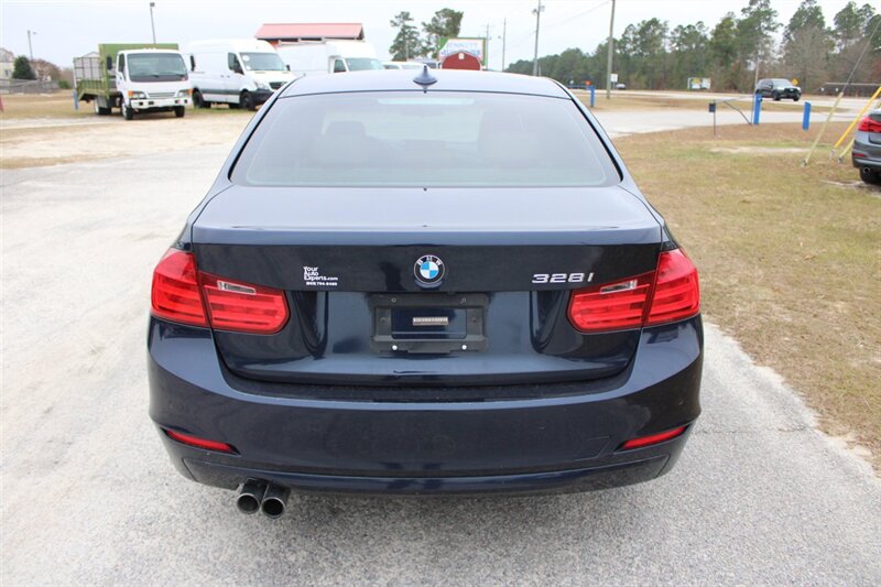 2015 BMW 328i - Photo 6 - Lugoff, SC 29078