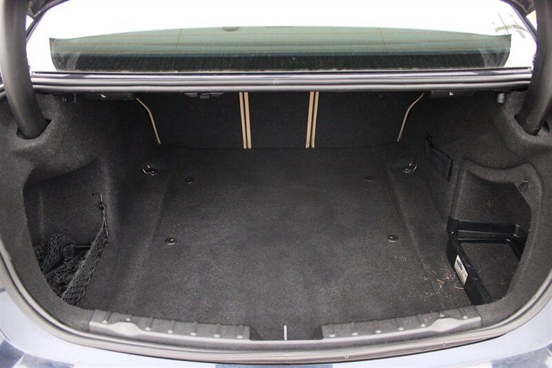 2015 BMW 328i - Photo 17 - Lugoff, SC 29078