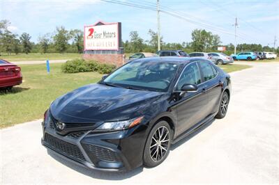 2021 Toyota Camry SE Sedan