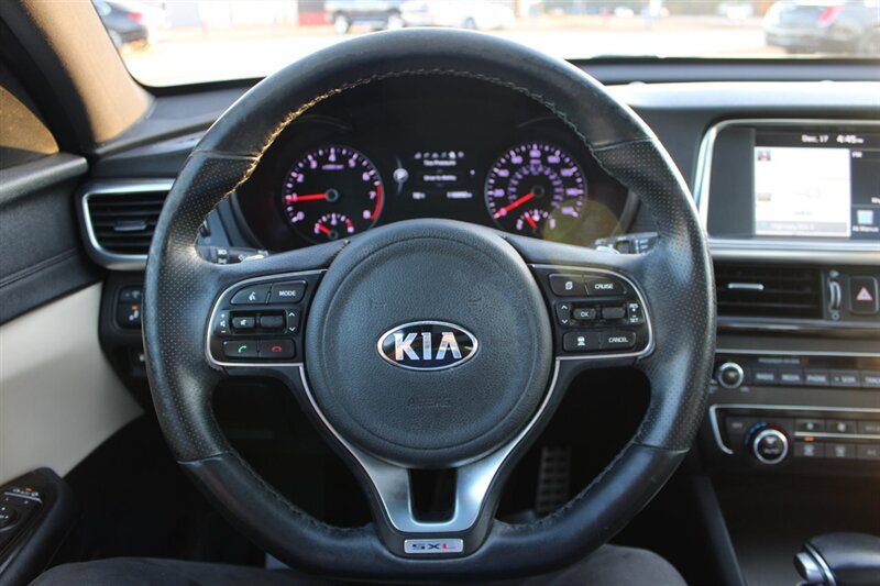 2017 Kia Optima SXL photo 19