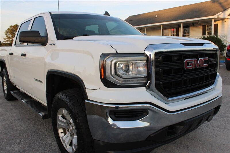 2017 GMC Sierra 1500 Base photo 7