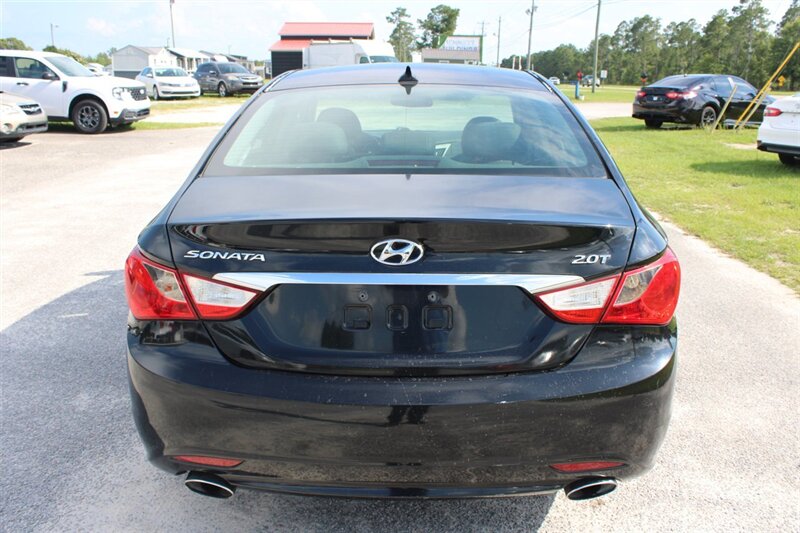 2013 Hyundai SONATA SE 2.0T - Photo 6 - Lugoff, SC 29078