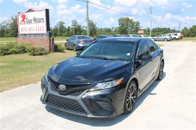 2019 Toyota Camry SE Sedan