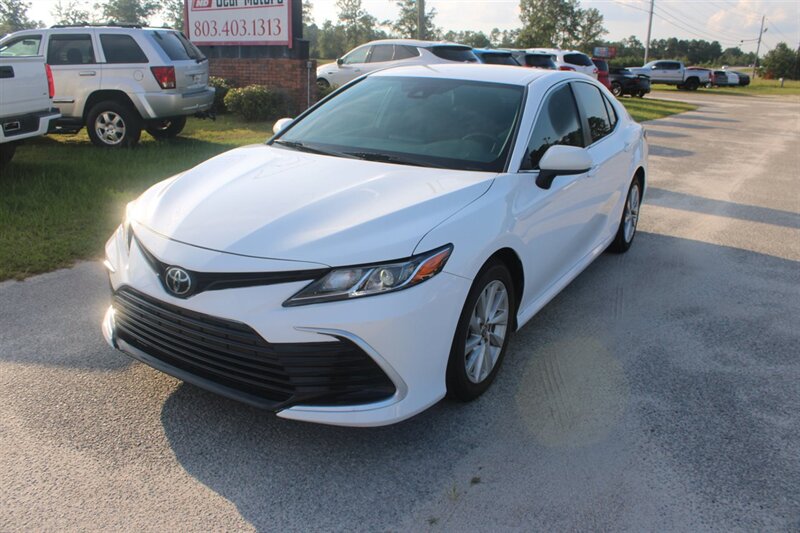 2022 Toyota Camry LE  