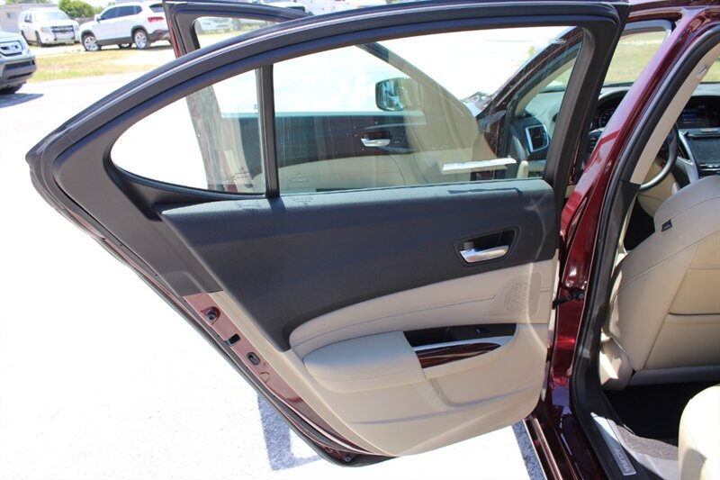2015 Acura TLX w/Tech - Photo 10 - Lugoff, SC 29078
