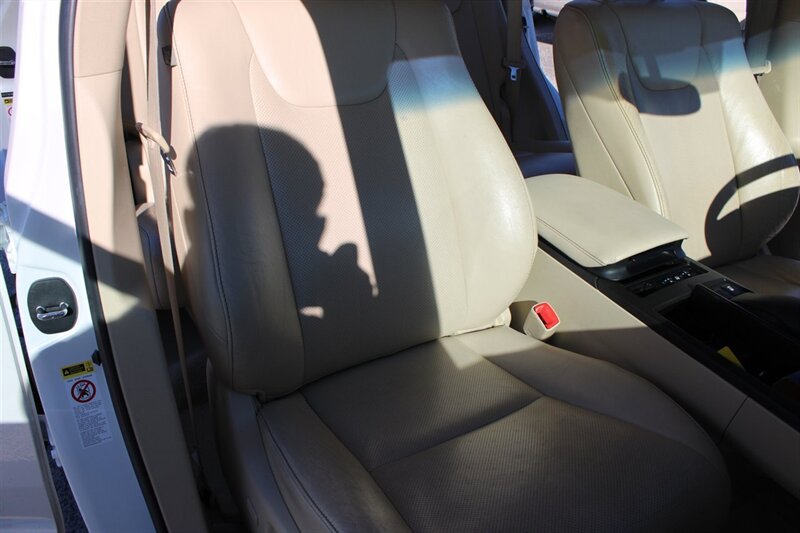 2013 Lexus RX - Photo 16 - Lugoff, SC 29078