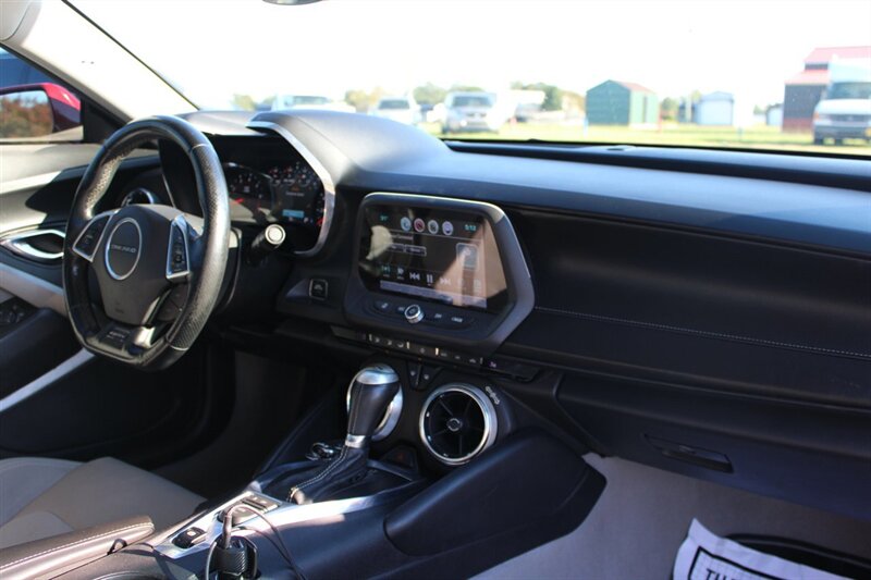2017 Chevrolet Camaro SS - Photo 12 - Lugoff, SC 29078