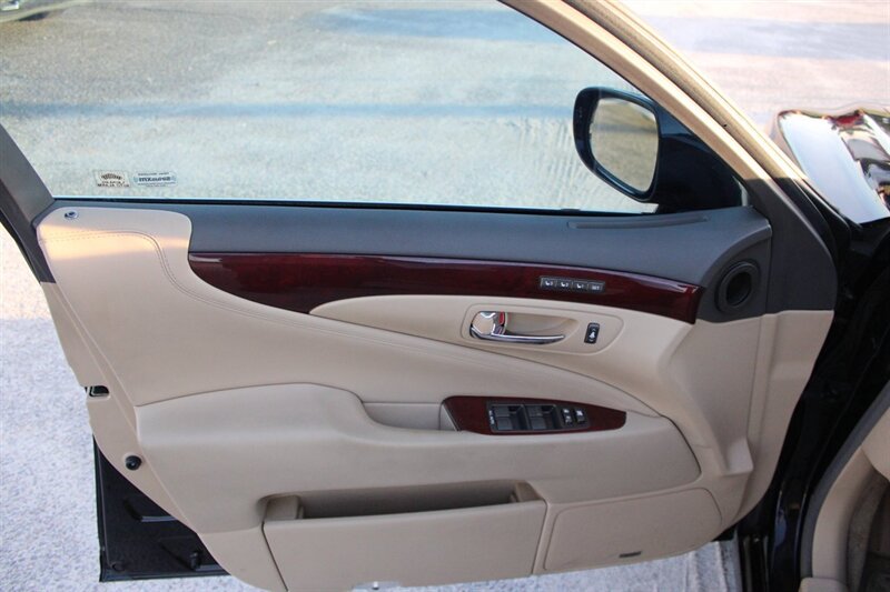 2008 Lexus LS   - Photo 9 - Lugoff, SC 29078