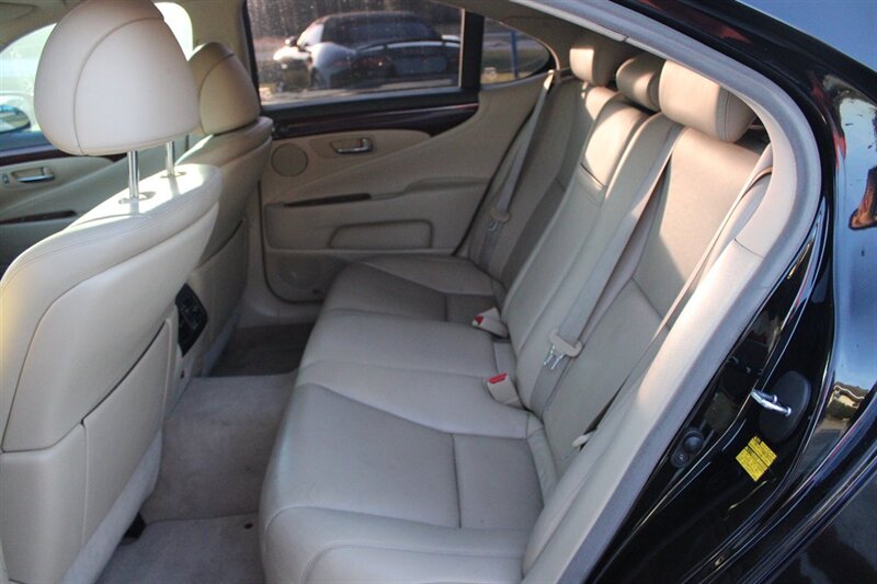 2008 Lexus LS   - Photo 11 - Lugoff, SC 29078