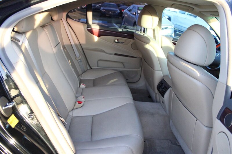 2008 Lexus LS   - Photo 15 - Lugoff, SC 29078