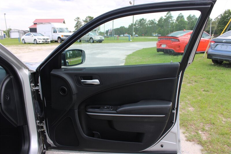 2020 Dodge Charger Police - Photo 13 - Lugoff, SC 29078