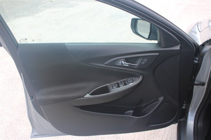 2023 Chevrolet Malibu LS Fleet - Photo 8 - Lugoff, SC 29078