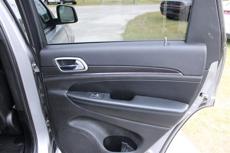 2018 Jeep Grand Cherokee Limited - Photo 14 - Lugoff, SC 29078