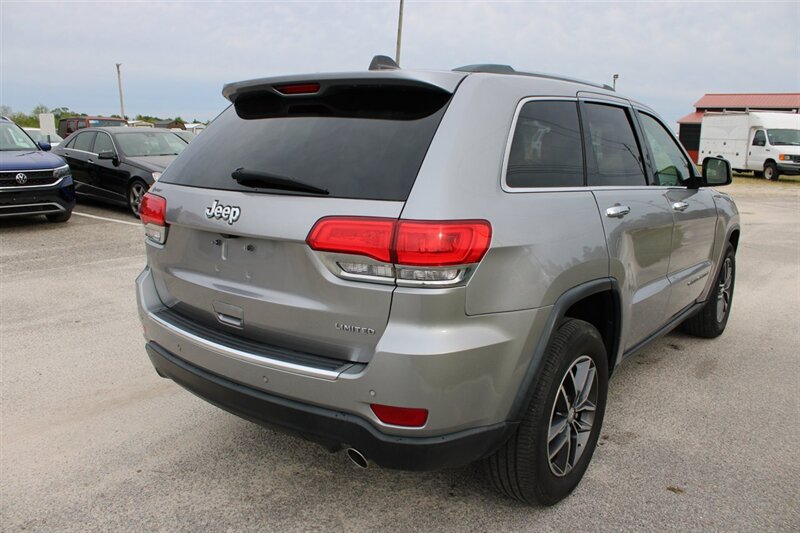 2018 Jeep Grand Cherokee Limited - Photo 5 - Lugoff, SC 29078