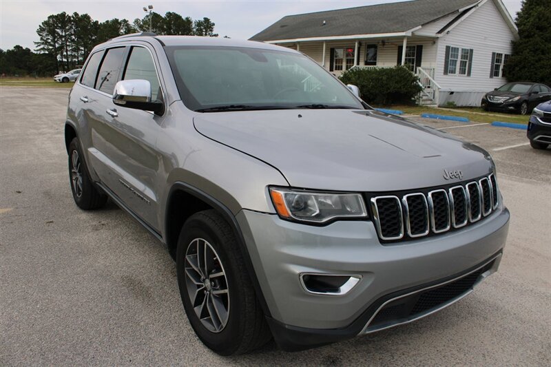 2018 Jeep Grand Cherokee Limited - Photo 3 - Lugoff, SC 29078